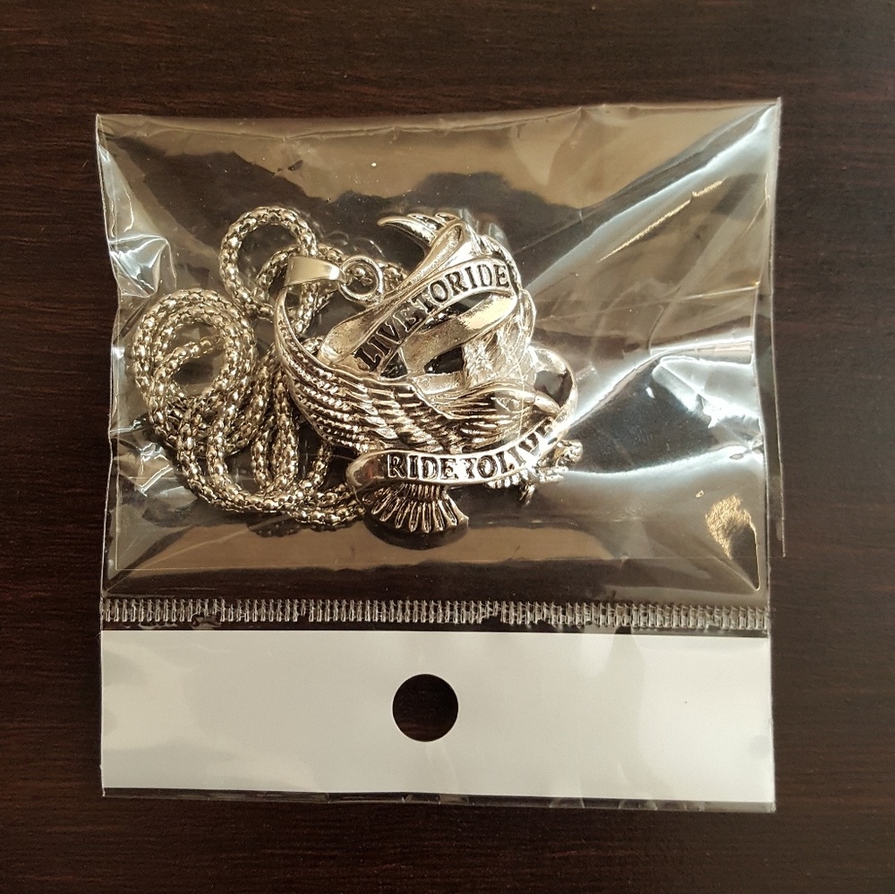 HARLEY DAVIDSON EAGLE NECKLACE (UNISEX) - Picture 3 of 4
